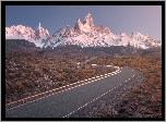 Droga, Góry Andy, Szczyt Fitz Roy, Szczyt Cerro Torre, Park Narodowy Los Glaciares, Patagonia, Argentyna