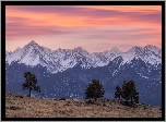 Zachód słońca, Góry, Sangre de Cristo Mountains, Łąka, Drzewa, Trawa, Westcliffe, Kolorado, Stany Zjednoczone