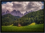 Włochy, Dolina Val di Funes, Kościół św. Jana, Dolomity, Góry, Las, Drzewa, Chmury